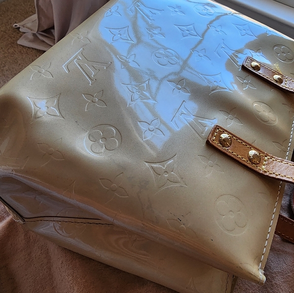 Louis Vuitton Reade PM Shimmering Gold Tote - Authencity Cert Included - Picture 6 of 12